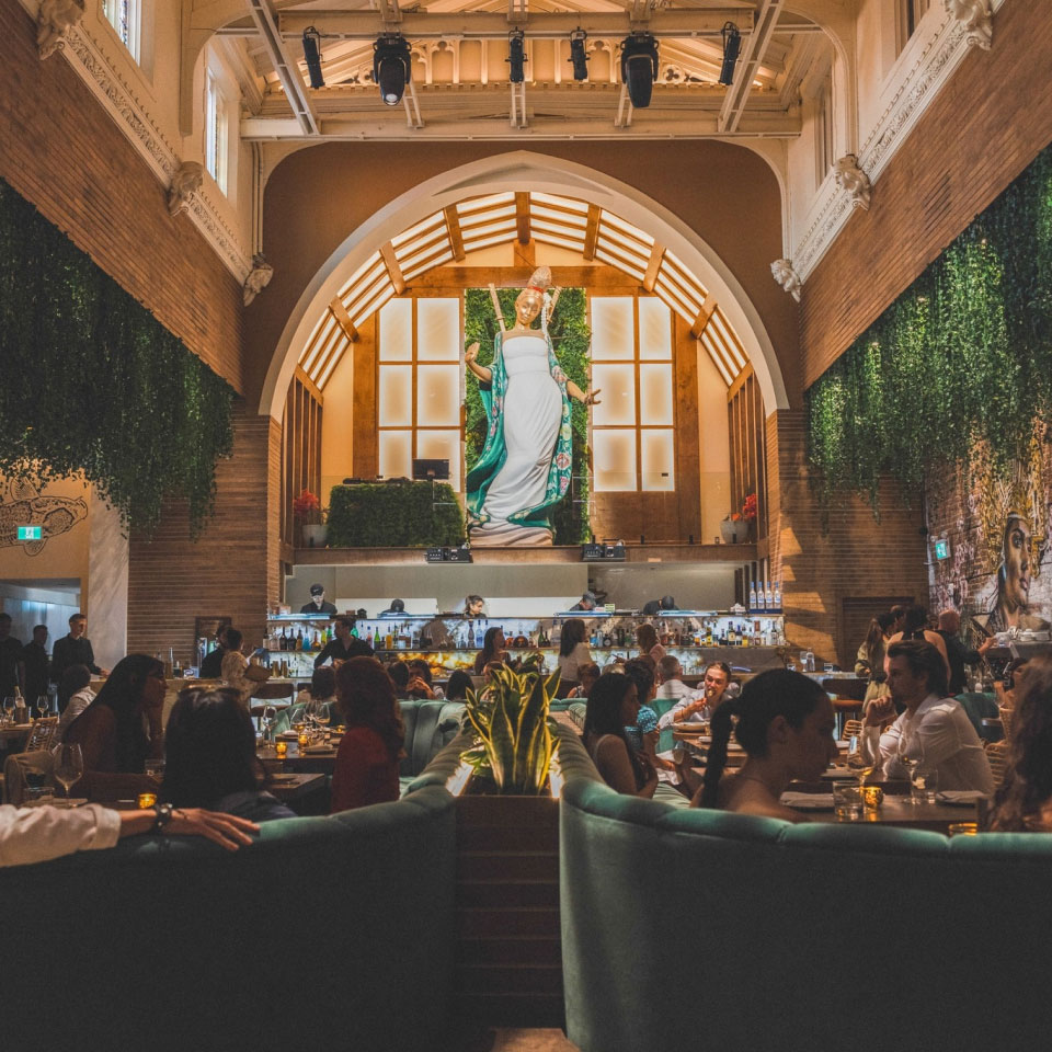 A nod to the dazzling sculpture that overlooks the entire restaurant